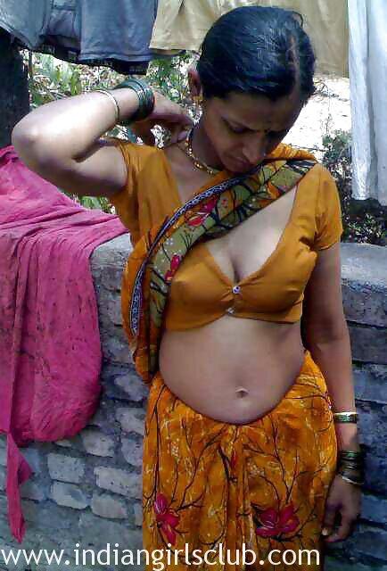 best of Outdoor nudes aunty tamil